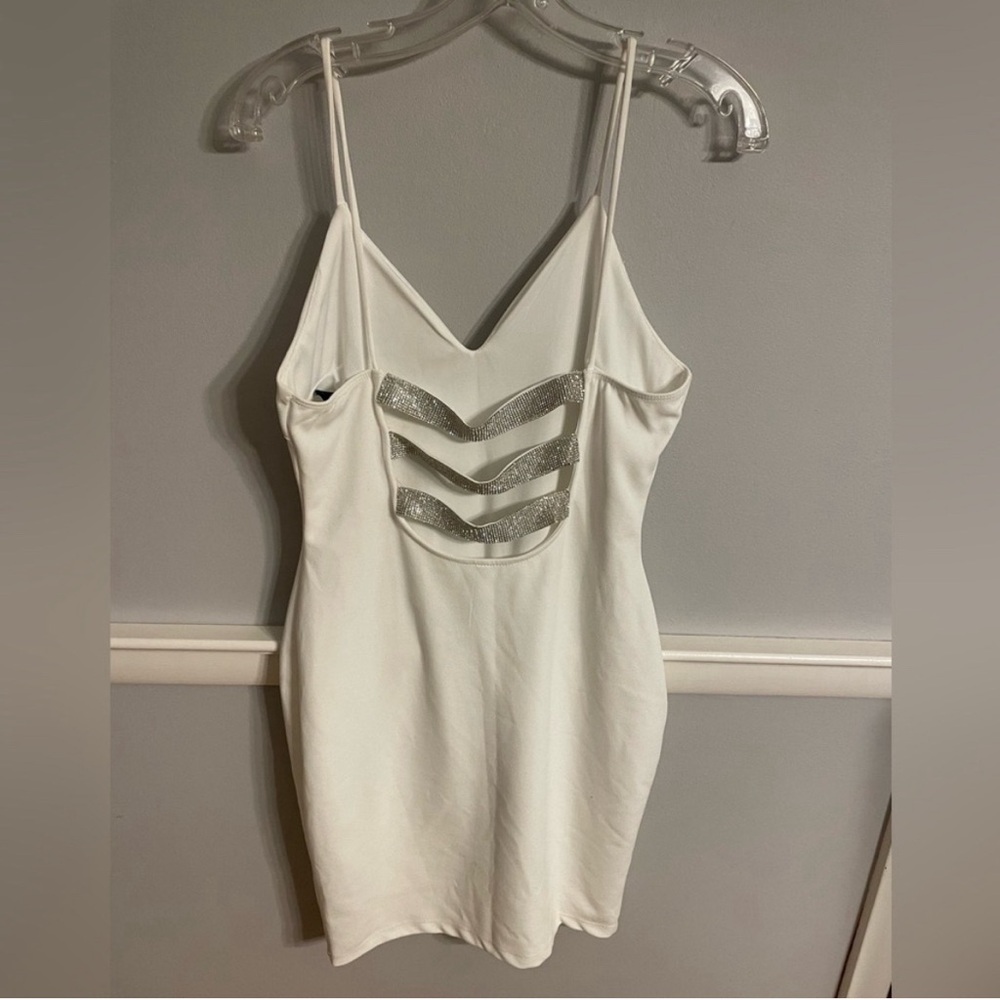 Windsor white dress with lining size S/M